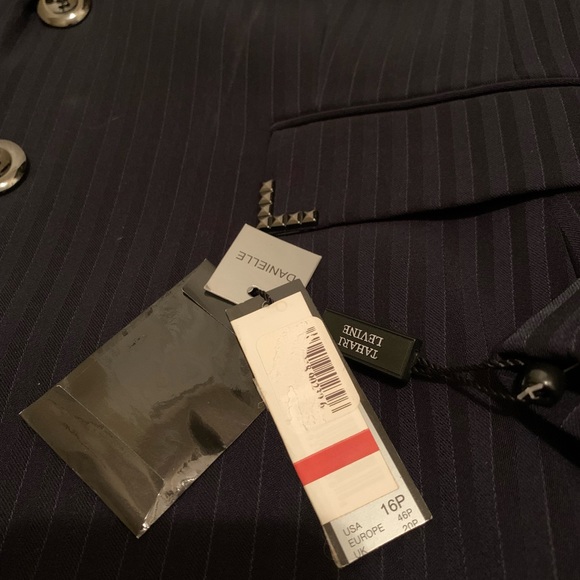 NEW Tahari Suit Jacket - Picture 4 of 6